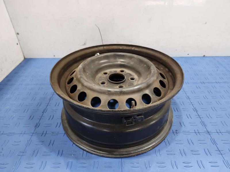 2013 Toyota Camry Wheel