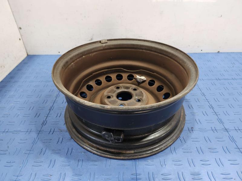 2013 Toyota Camry Wheel