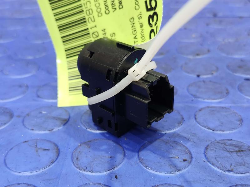 2016 Cadillac ATS Door Switch Front
