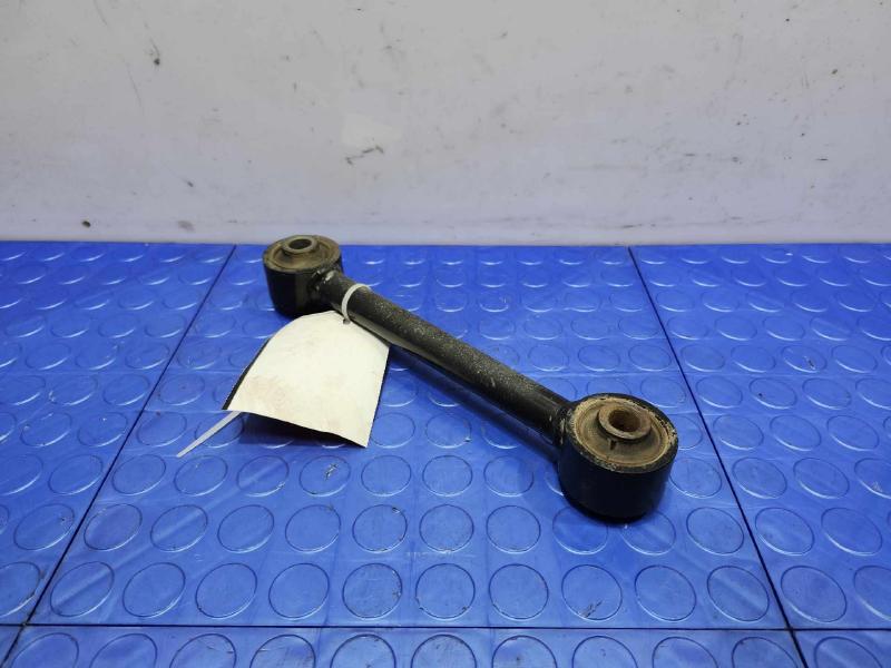 2013 Hyundai Santa Fe Lower Control Arm Rr