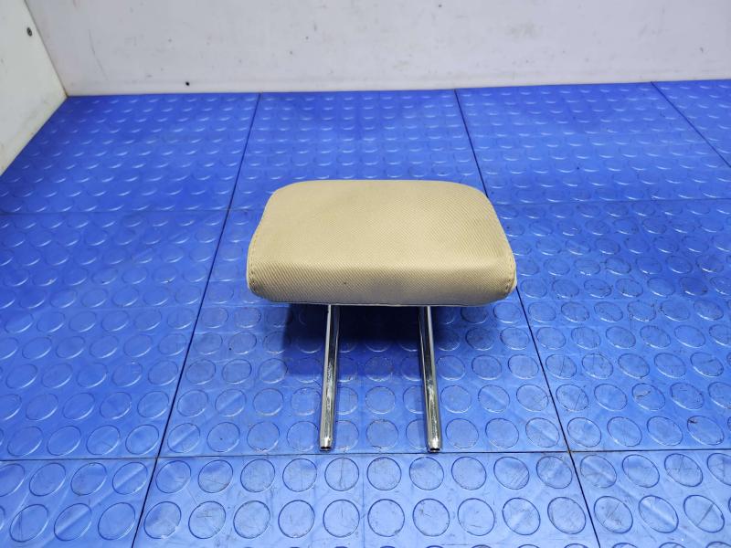 2015 Ford Fusion Headrest