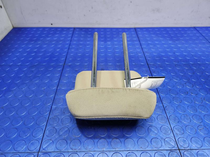 2015 Ford Fusion Headrest