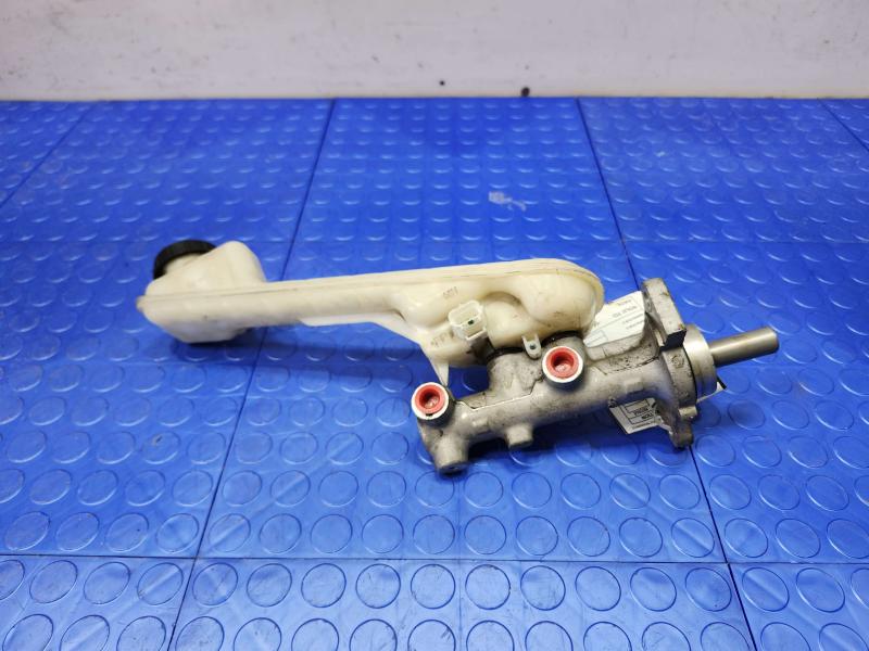 2011 Mazda CX-9 Master Cylinder