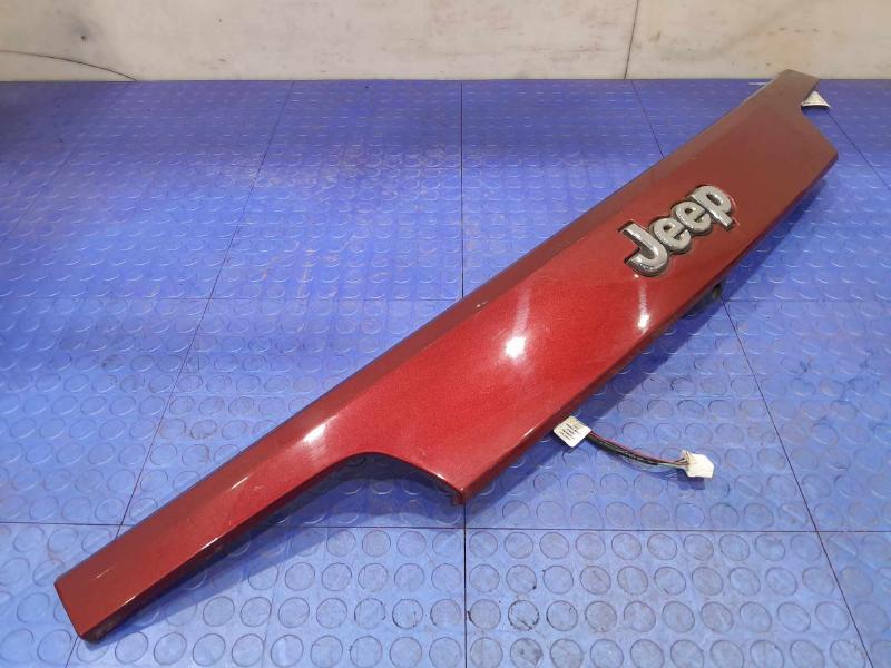 2014 Jeep Grand Cherokee Tail Finish Panel
