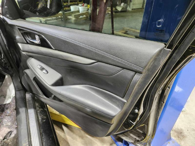 2017 Nissan Maxima Front Door Trim Panel