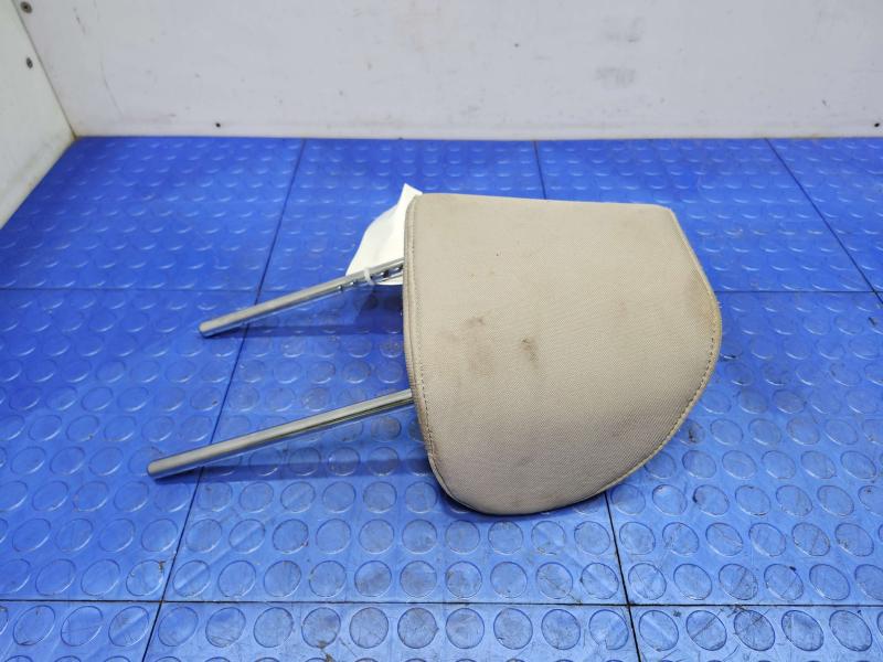2016 Kia Sedona Headrest