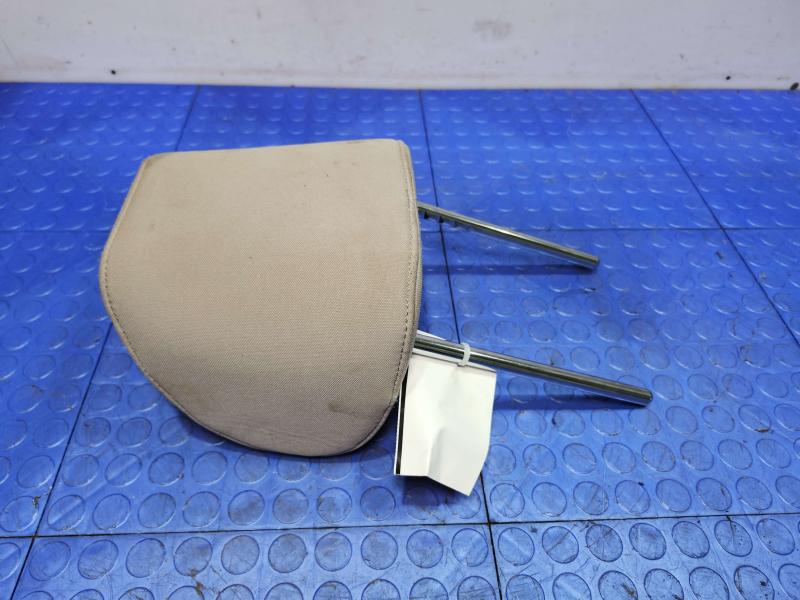 2016 Kia Sedona Headrest