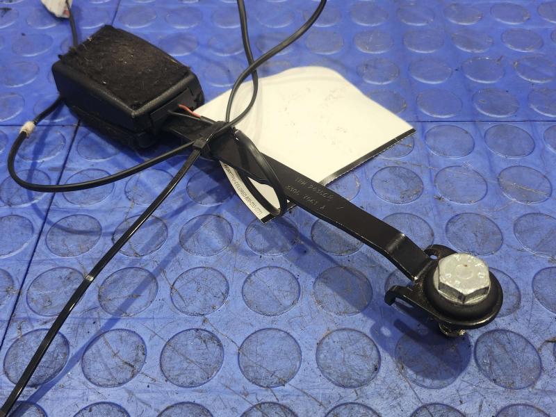 2011 Maserati Quattroporte Front Seat Belt