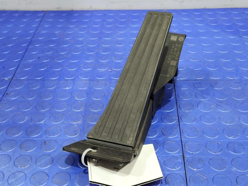 2008 BMW 128i Pedal Assembly