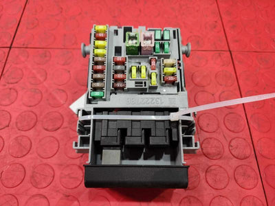 2014-2017 Buick Regal Cabin Fuse Box Relay Junction Block OEM 13222786