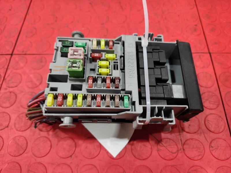 2014-2017 Buick Regal Cabin Fuse Box Relay Junction Block OEM 13222786