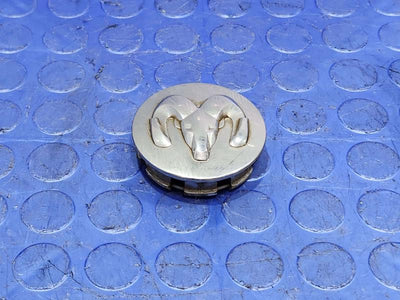 2010 Dodge Challenger Center Cap
