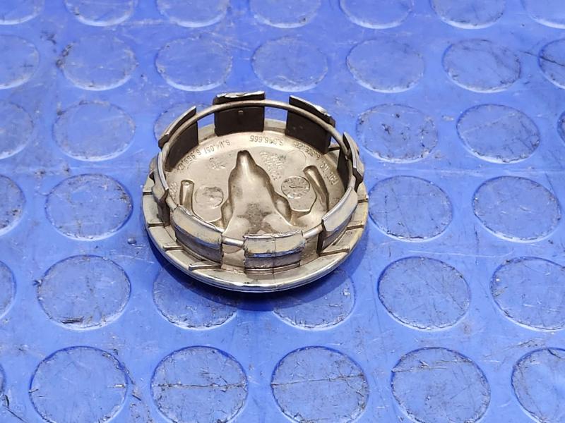 2010 Dodge Challenger Center Cap