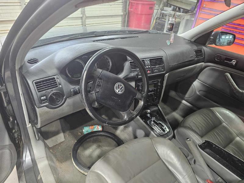 2005 Volkswagen Jetta Front Door Regulator
