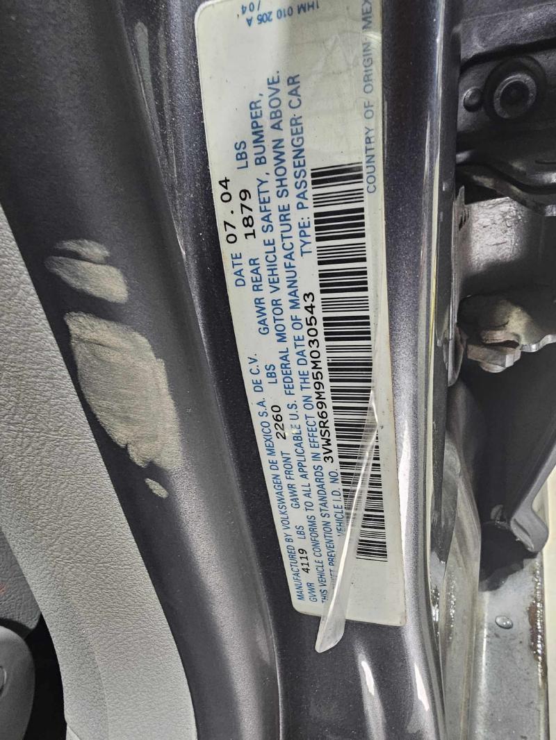 2005 Volkswagen Jetta Center Pillar