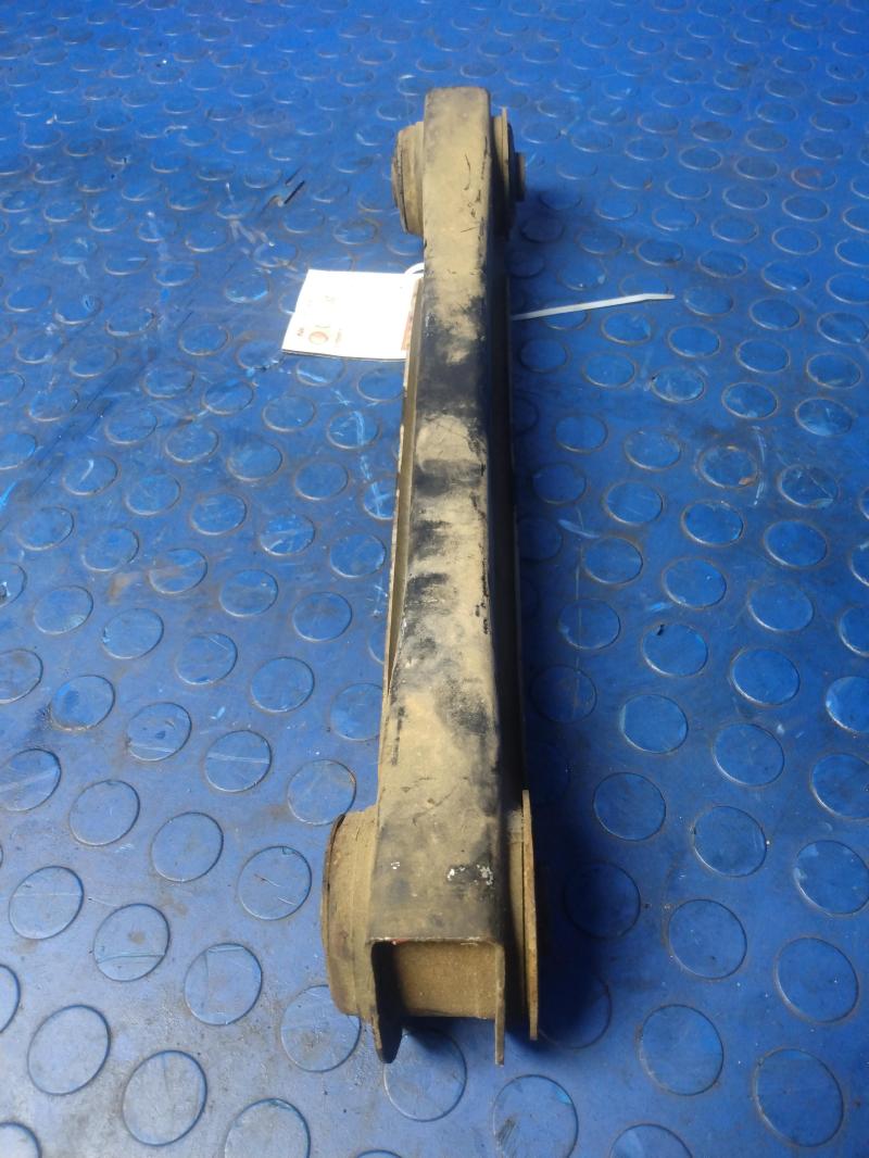 1994 - 1998 Jeep Grand Cherokee Front Lower Control Arm RH Passenger Side OEM 52088312