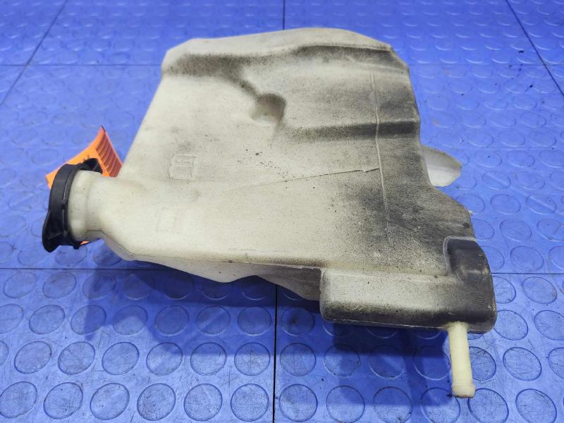2010 Chevrolet Impala Coolant Recovery Bottle