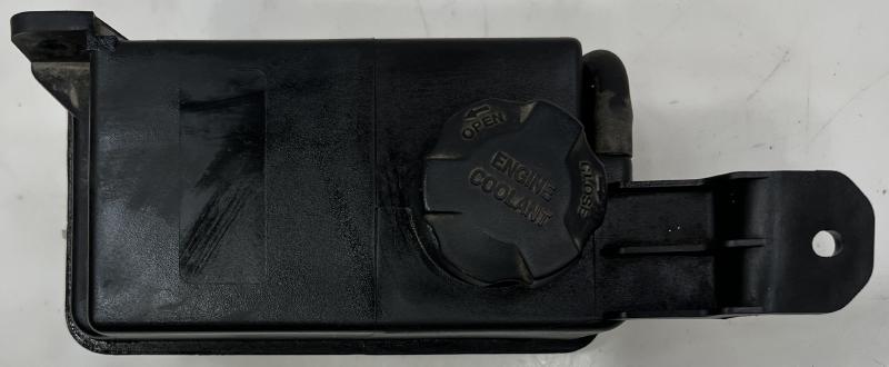 2011 - 2013 Kia Sorento Coolant Overflow Reservoir Expansion Tank OEM 254312B100