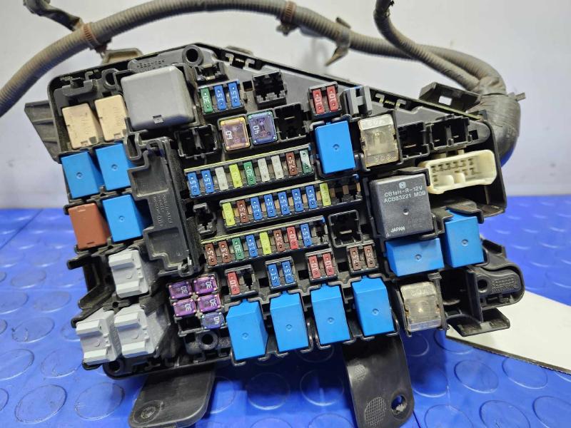 2015 Subaru Legacy Engine Fuse Box