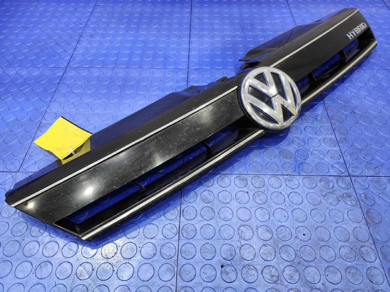 2013 Volkswagen Jetta Grille
