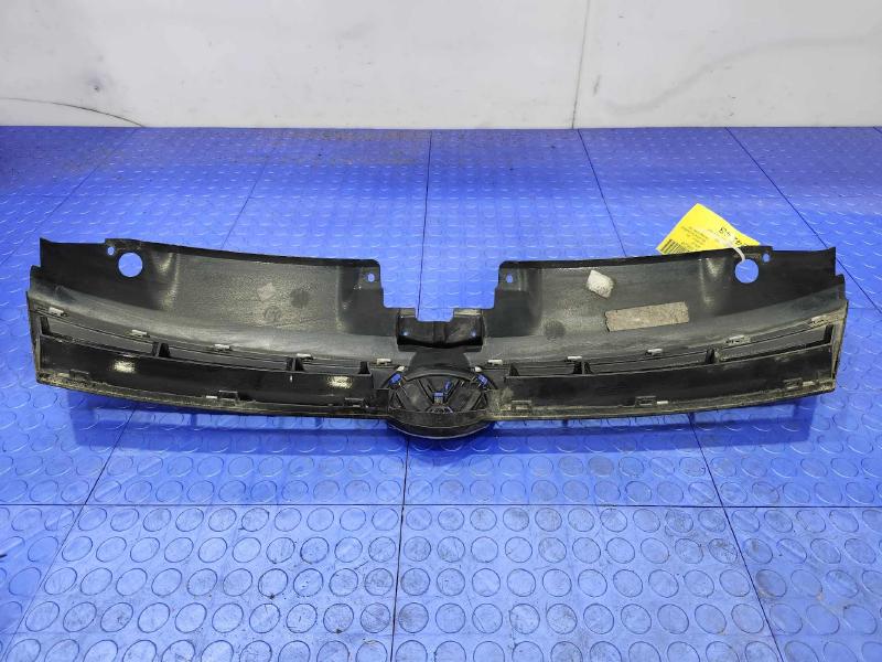 2013 Volkswagen Jetta Grille