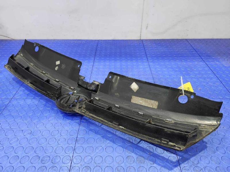 2013 Volkswagen Jetta Grille