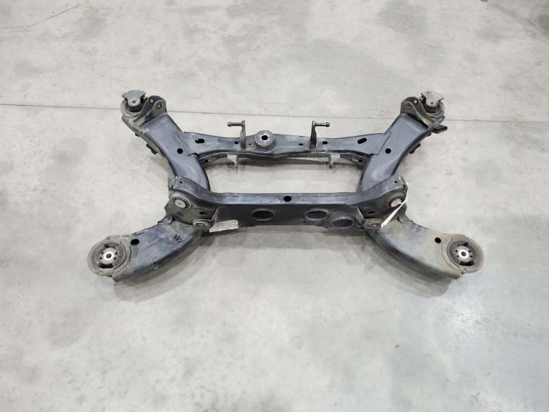 2010 Dodge Challenger Crossmember/Cradle/Undercarria