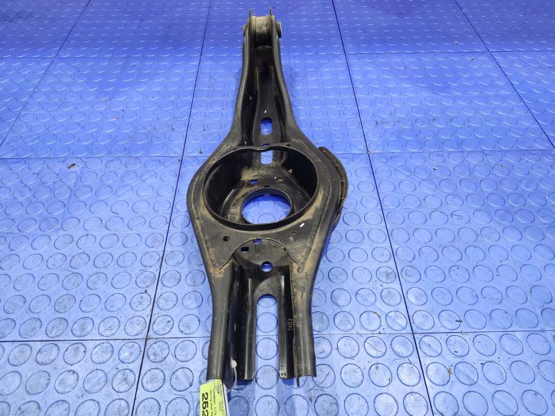 2022 Hyundai Sonata Lower Control Arm Rr