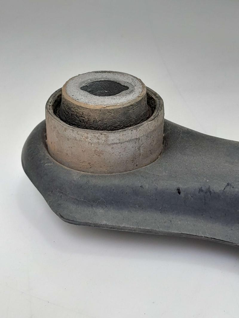 2017 Jeep Renegade Lower Control Arm Rr