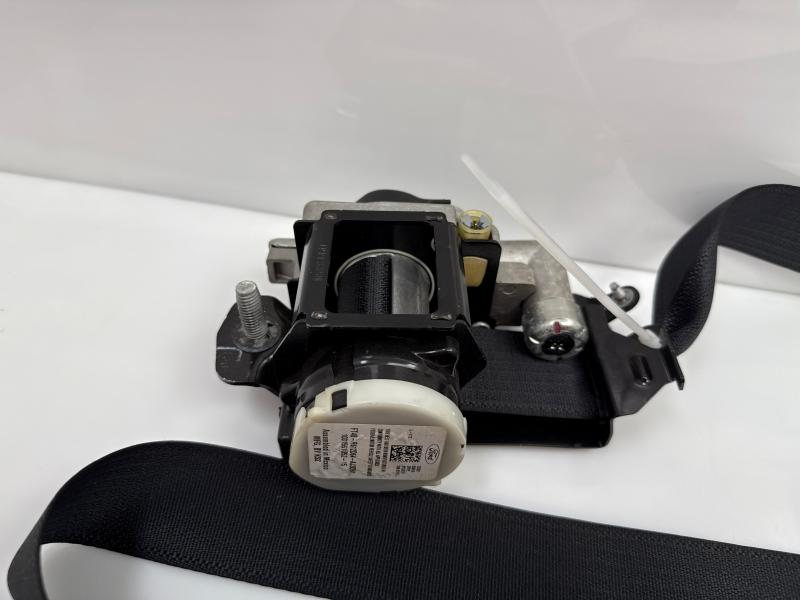2017 Ford Edge Front Seat Belt