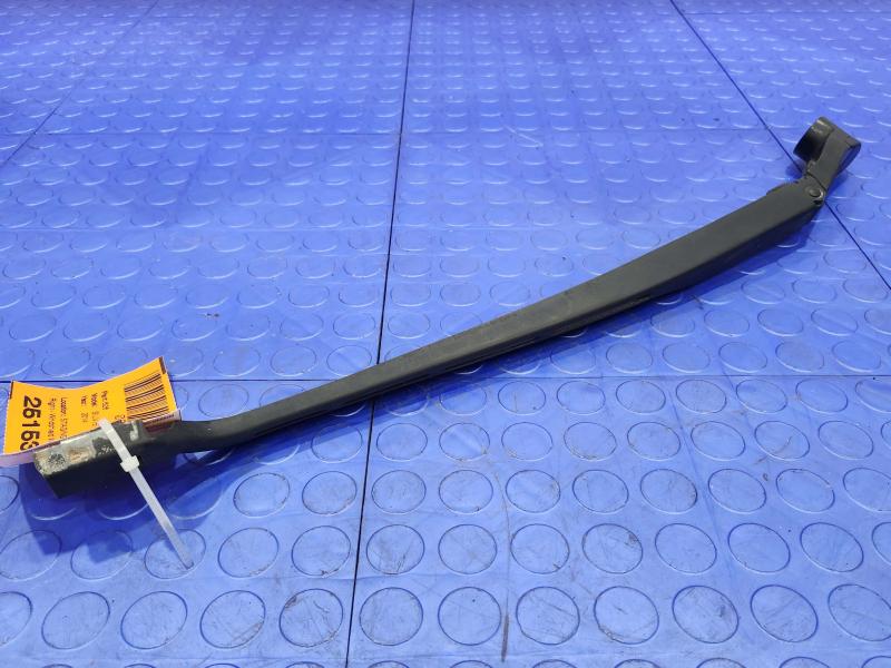 2014 Chevrolet Silverado 1500 Wiper Arm