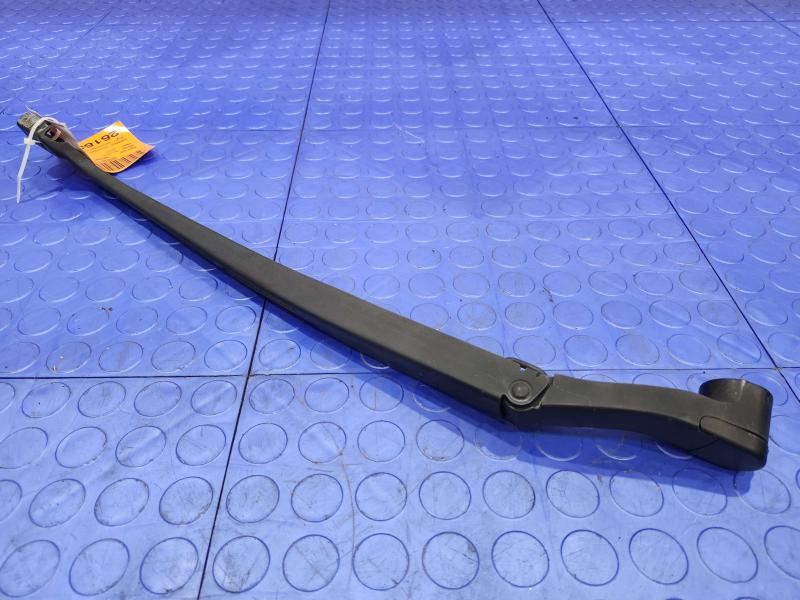 2014 Chevrolet Silverado 1500 Wiper Arm