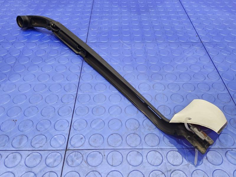 2014 Chevrolet Silverado 1500 Wiper Arm