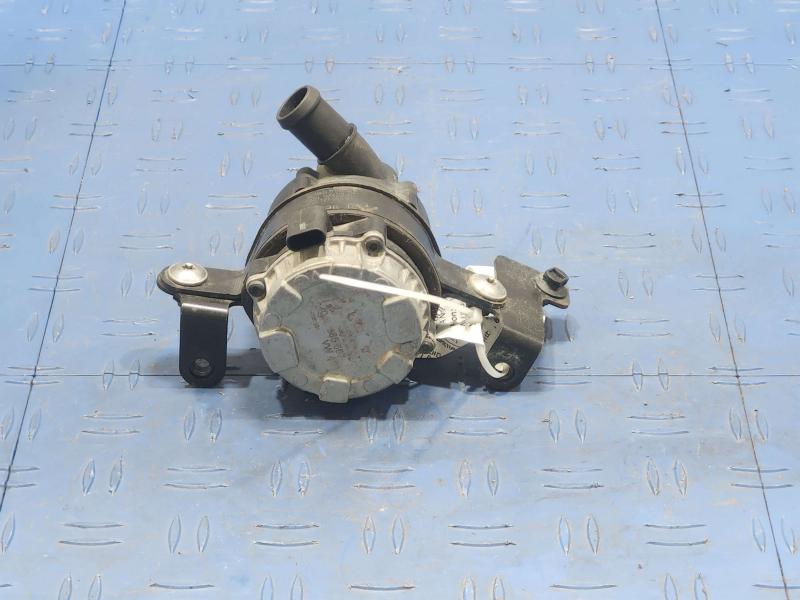 2016 Volkswagen Golf Coolant Pump