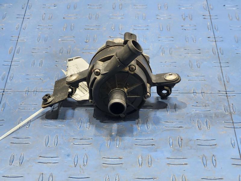 2016 Volkswagen Golf Coolant Pump
