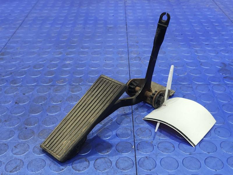 1997-2003 Dodge Dakota Accelerator Pedal Assembly Genuine OEM Part 52079304