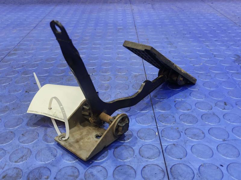 1997-2003 Dodge Dakota Accelerator Pedal Assembly Genuine OEM Part 52079304