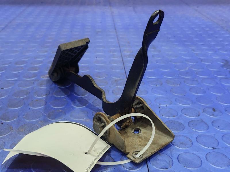 1997-2003 Dodge Dakota Accelerator Pedal Assembly Genuine OEM Part 52079304