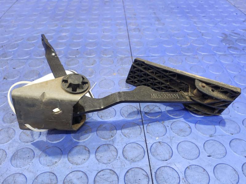 1997-2003 Dodge Dakota Accelerator Pedal Assembly Genuine OEM Part 52079304