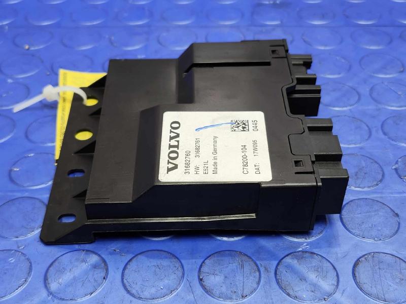 2017-2018 Volvo S90 Tailgate Control Module Genuine OEM Part 31682760