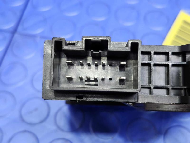 2017-2018 Volvo S90 Tailgate Control Module Genuine OEM Part 31682760