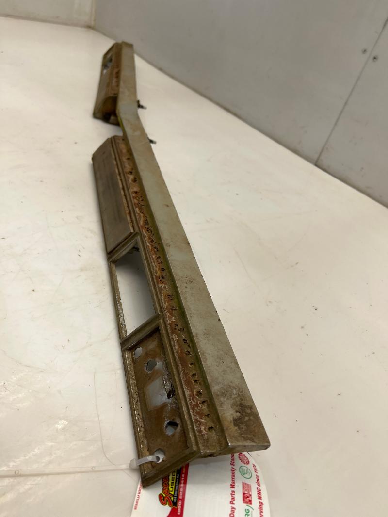 1976 Oldsmobile Cutlass Tail Finish Panel