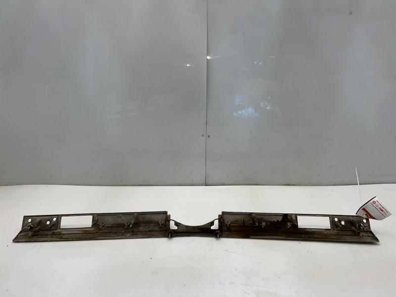 1976 Oldsmobile Cutlass Tail Finish Panel