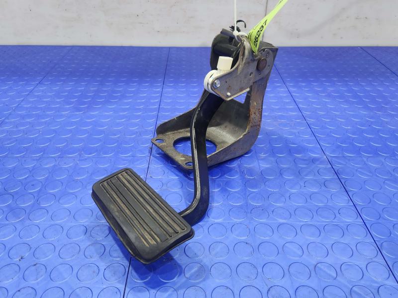 2019 Chevrolet Express 2500 Brake Pedal
