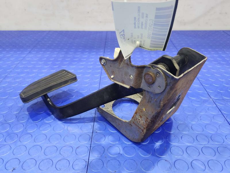 2019 Chevrolet Express 2500 Brake Pedal