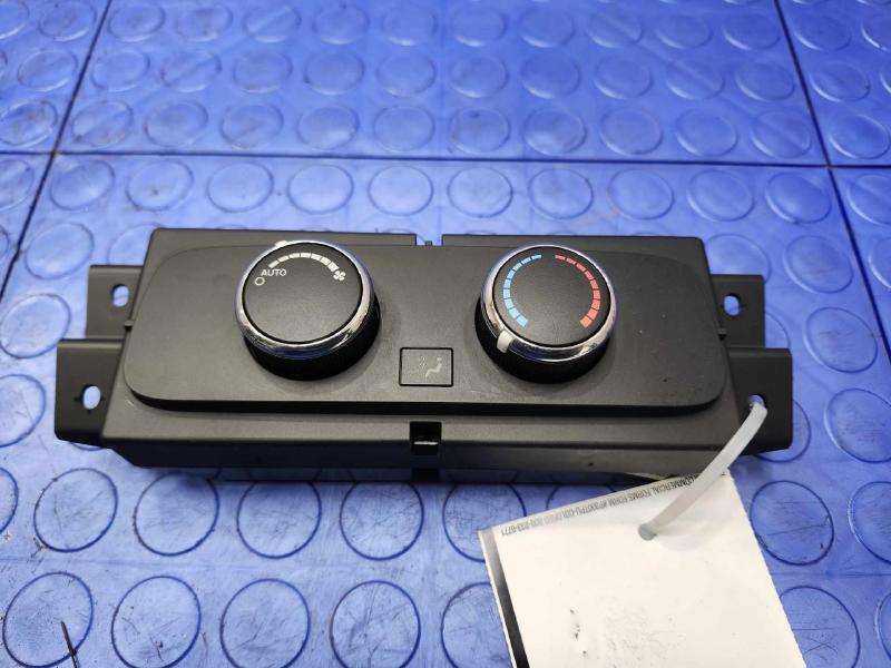 2011-2013 Dodge Durango Rear Temperature Climate Controls OEM 55111866AD
