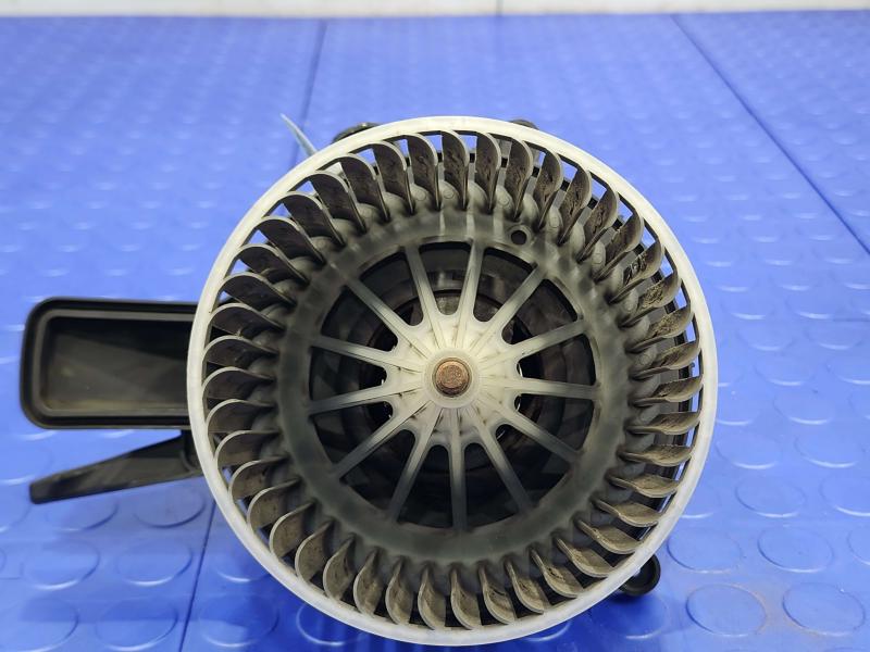 2015 Chevrolet Tahoe Blower Motor