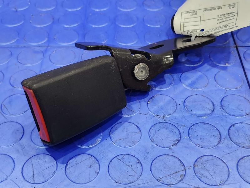 2020 Jeep Renegade Rear Seat Belt