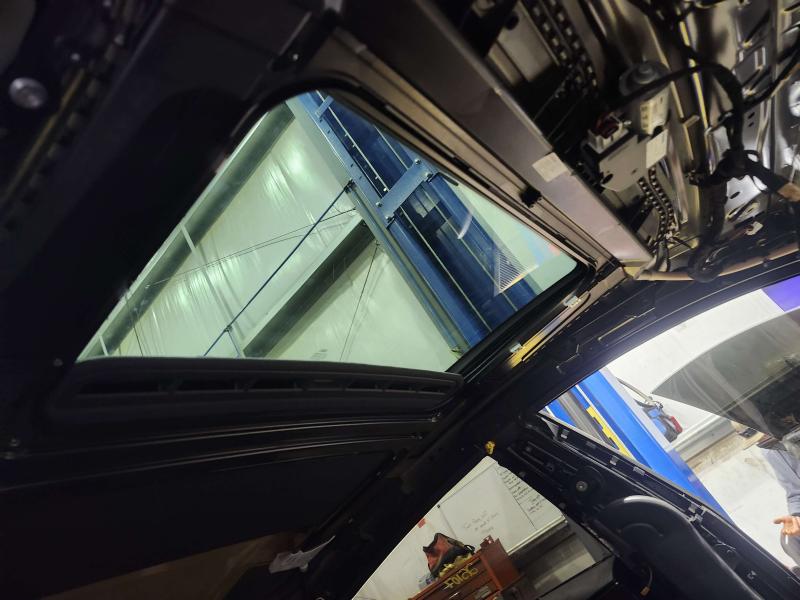 2012-2015 Audi A7 Sunroof Glass Assembly with Frame and Motor Genuine OEM 4G8877071 4G8877049 4G8959591A