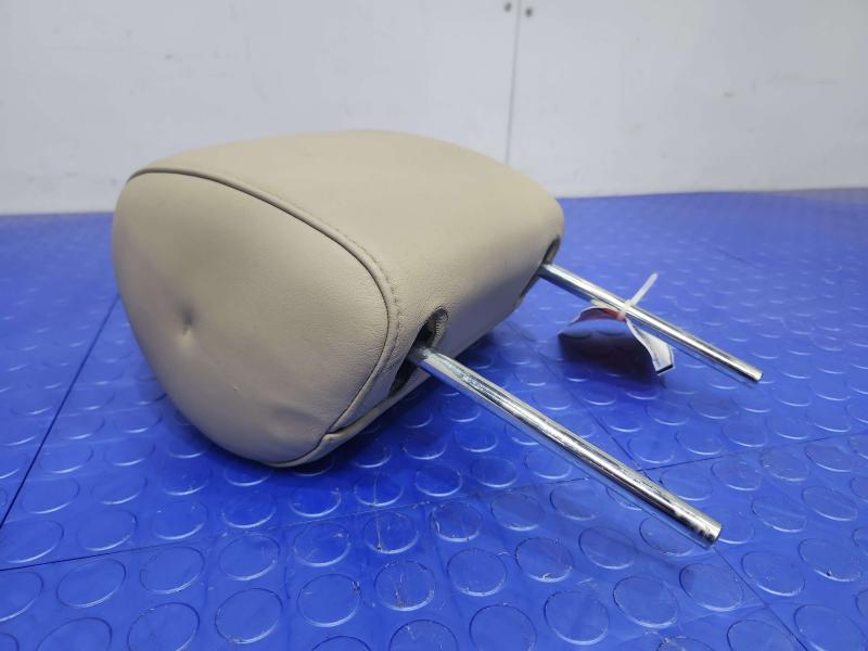 2005 Lexus RX 330 Headrest